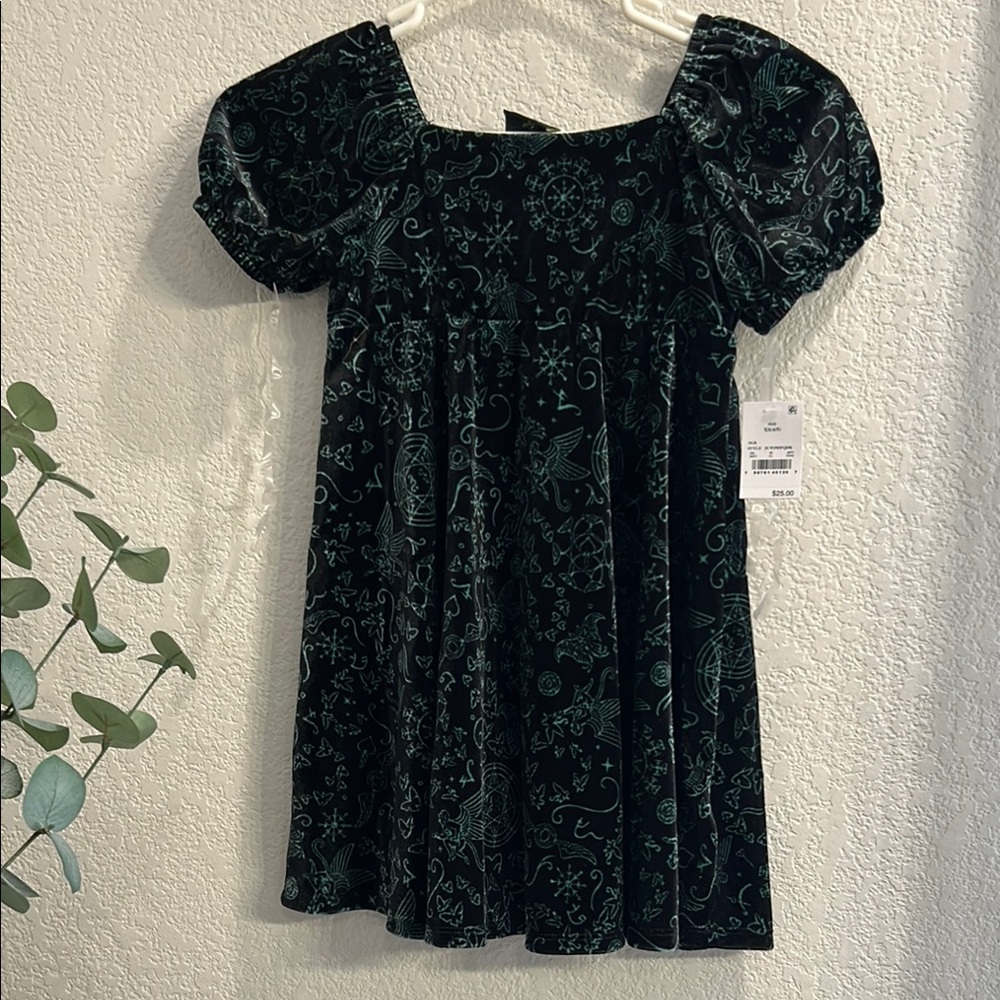 🎉6 for $30🎉 Disney Wicked Velvet Dress